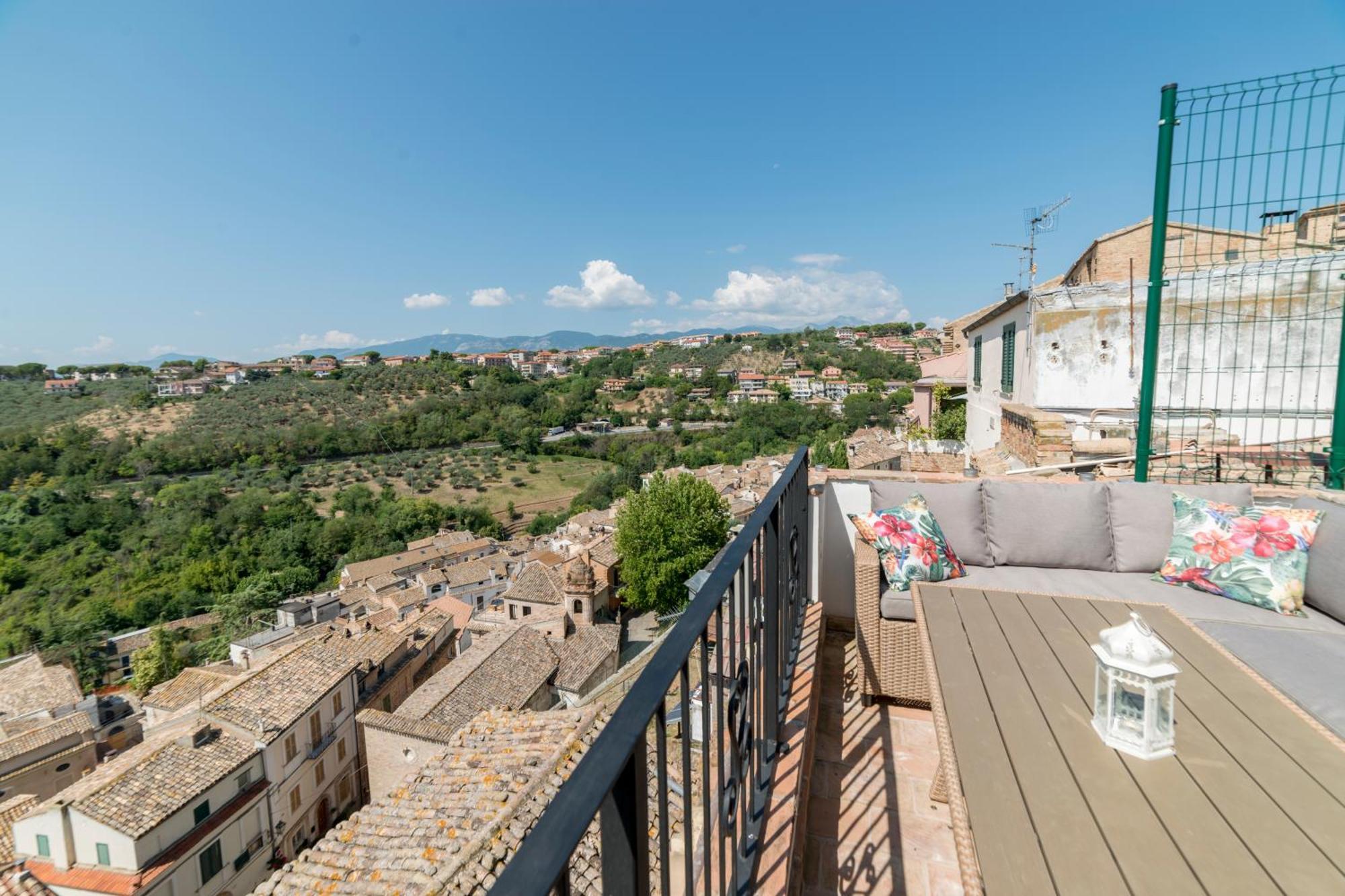 Charmante vakantiewoning 'Casa Di Tonno' Loreto Aprutino Exterior foto